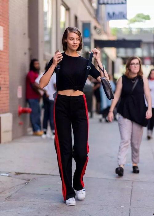 穿运动裤网红图